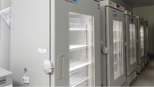 實(shí)驗(yàn)室設(shè)備代理商選擇智能溫度采集器有什么要求嗎？23.10.13